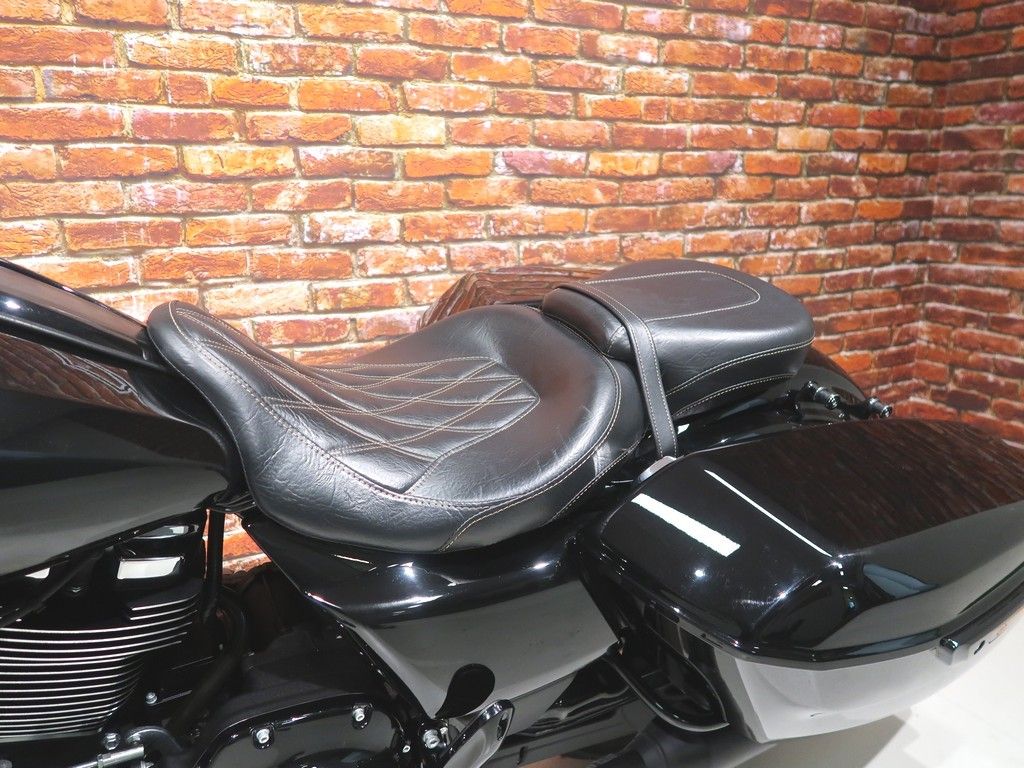 FLHX Street Glide 117